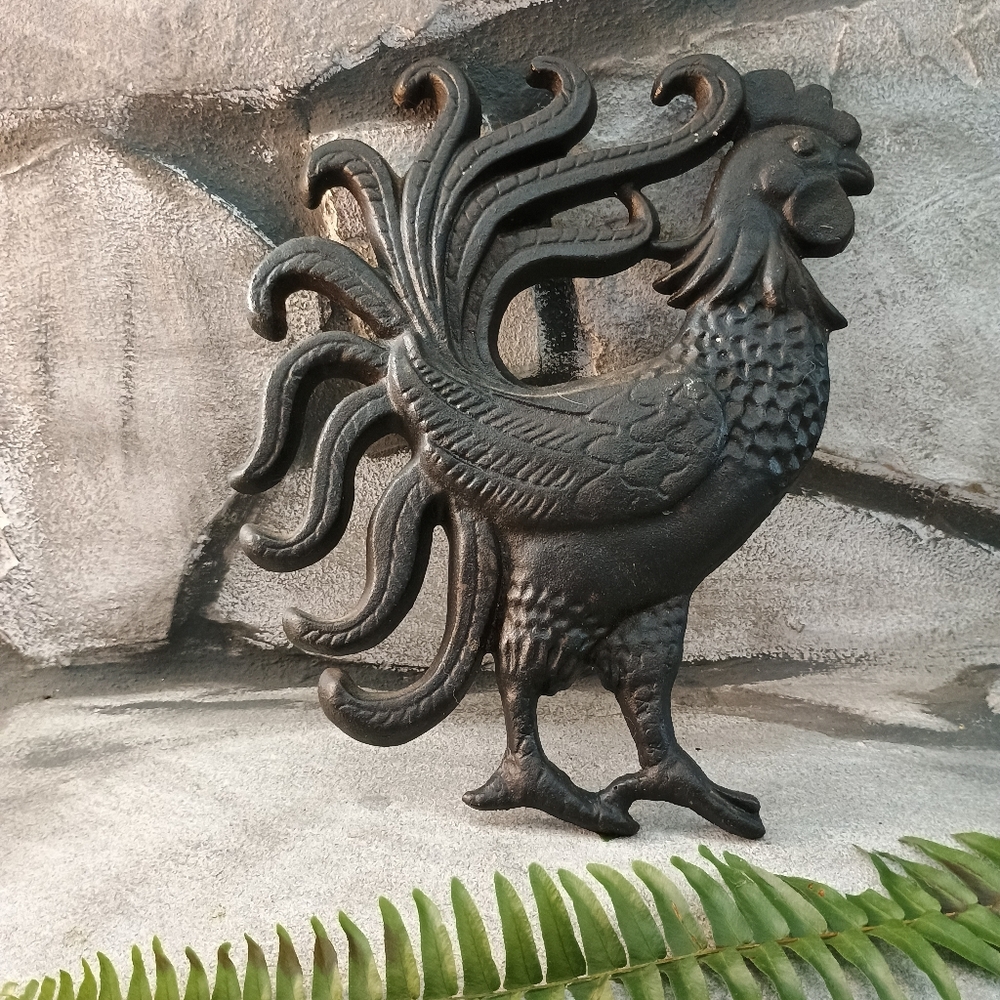 Heavy Cast Iron Rooster Wall Decor, Lodge, Cottagecore, Farmhouse, Country, Boho - Picture 1 of 8